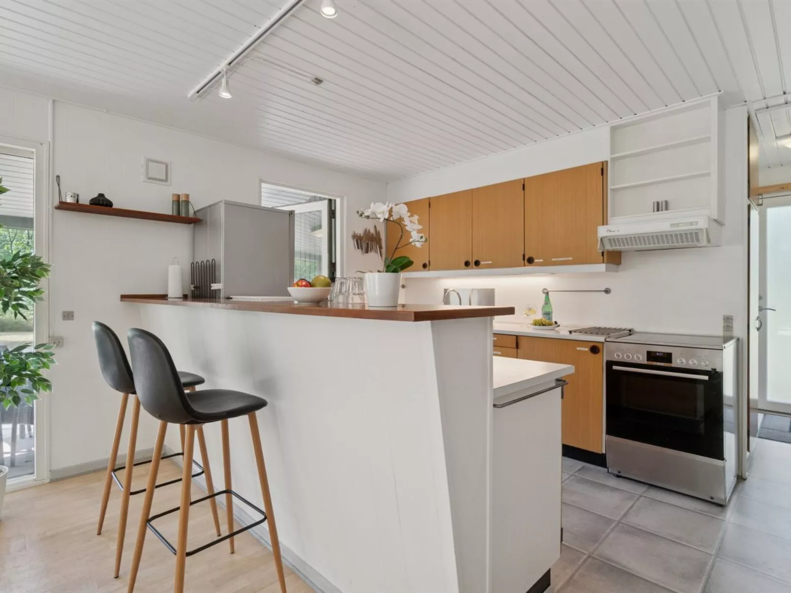 "Henri" - 800m from the sea-Binnen