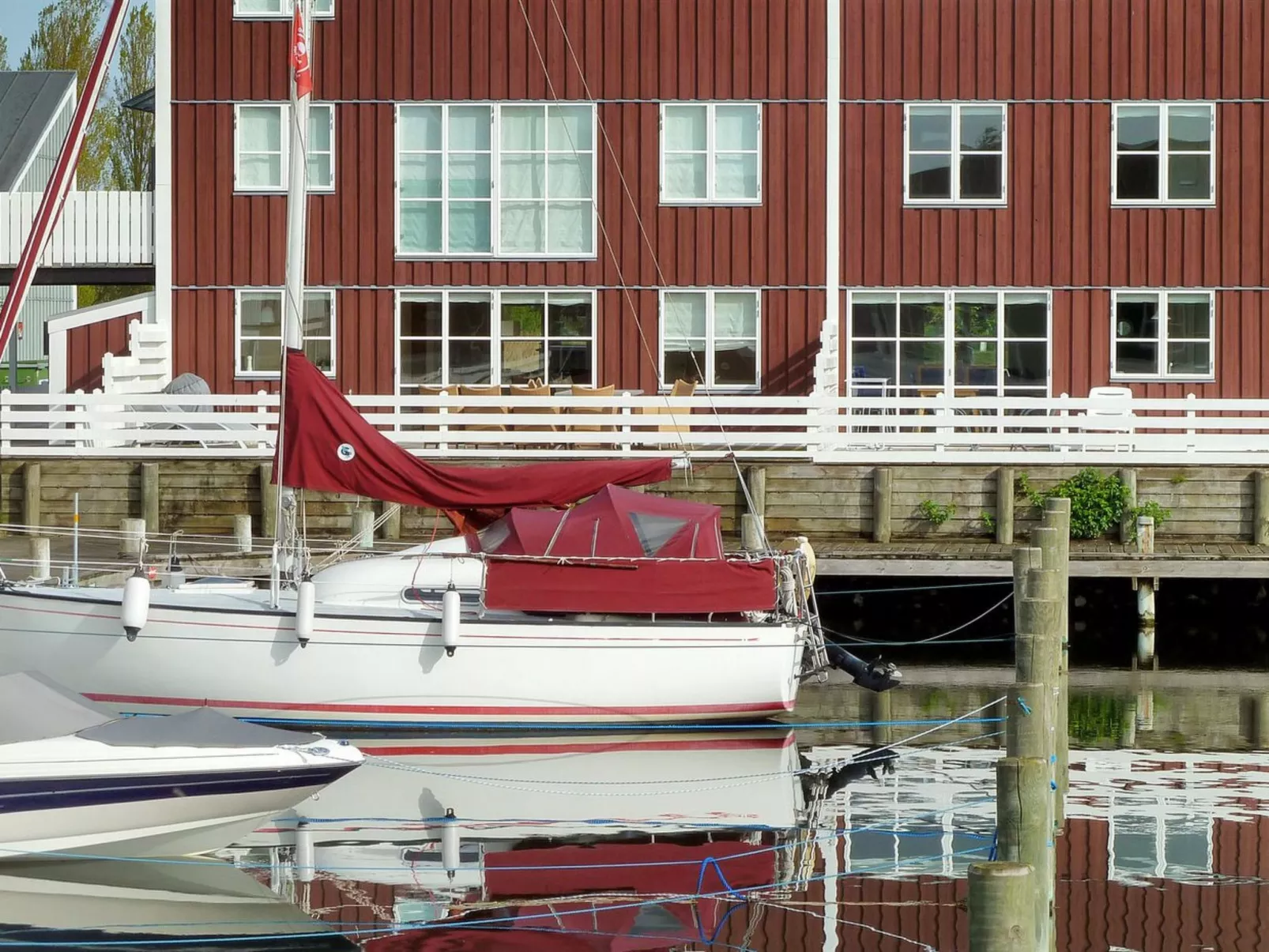 "Alet" - 2m from the sea-Buiten