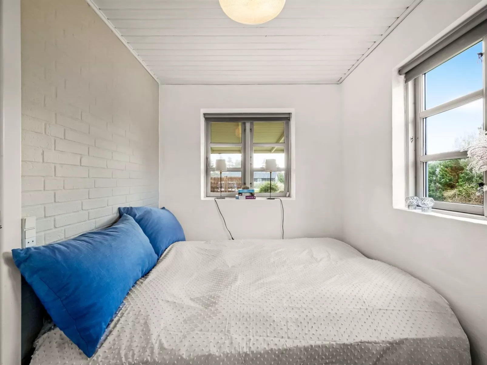 "Agni" - 800m from the sea-Binnen