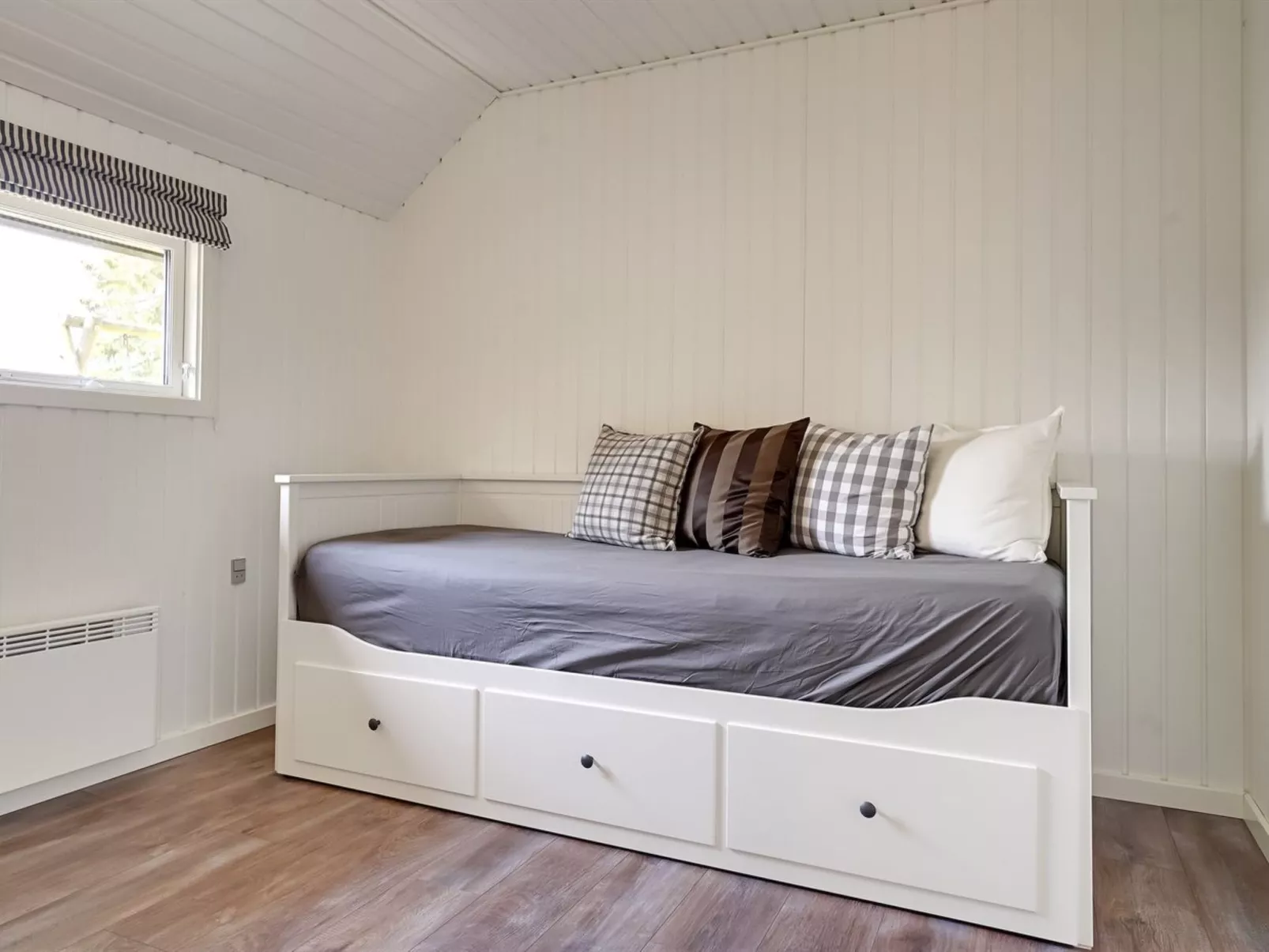 "Brunon" - 1.5km from the sea-Binnen