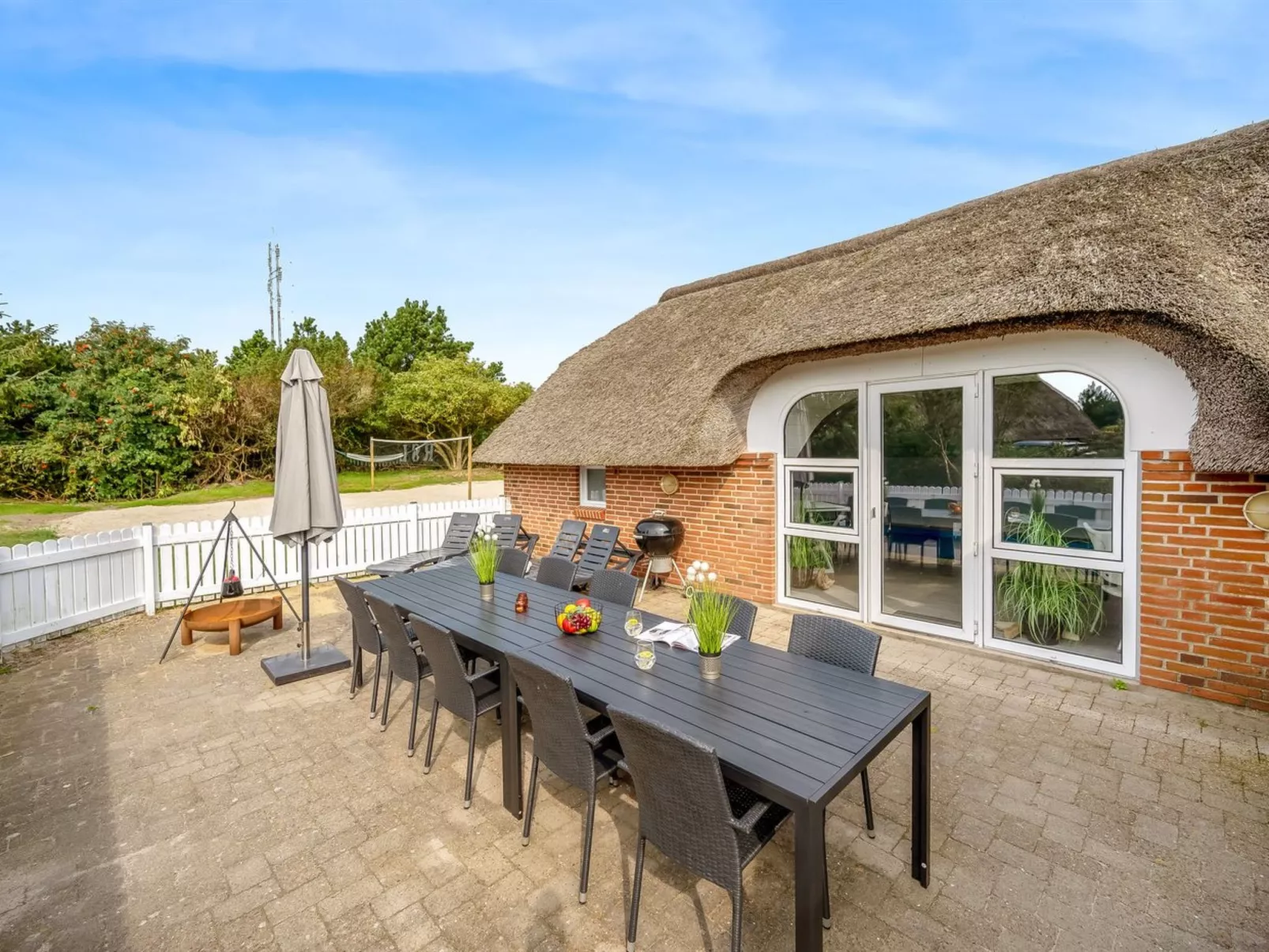 "Severine" -  from the sea-Buiten