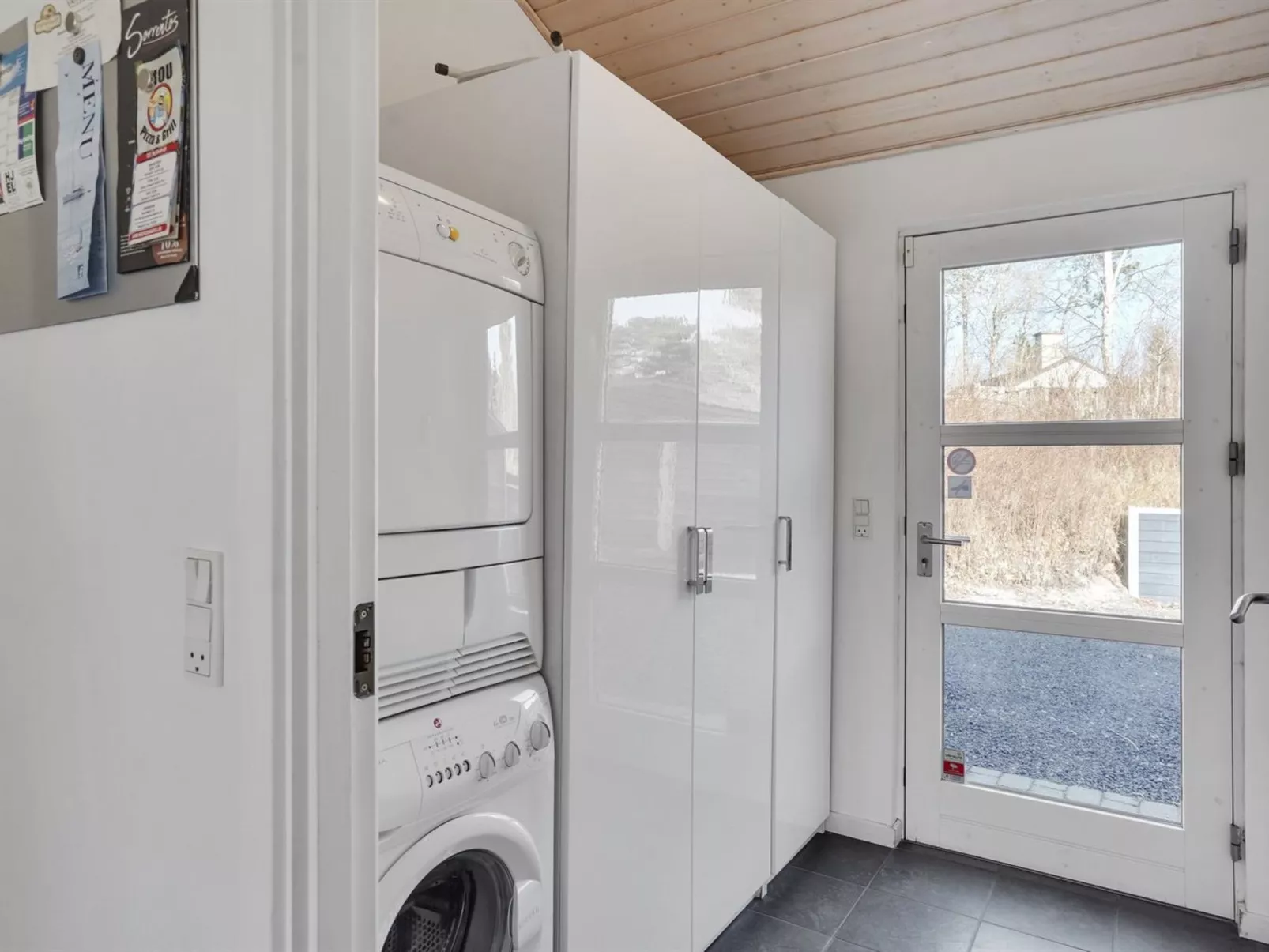 "Ulfsten" - 1.6km from the sea-Binnen