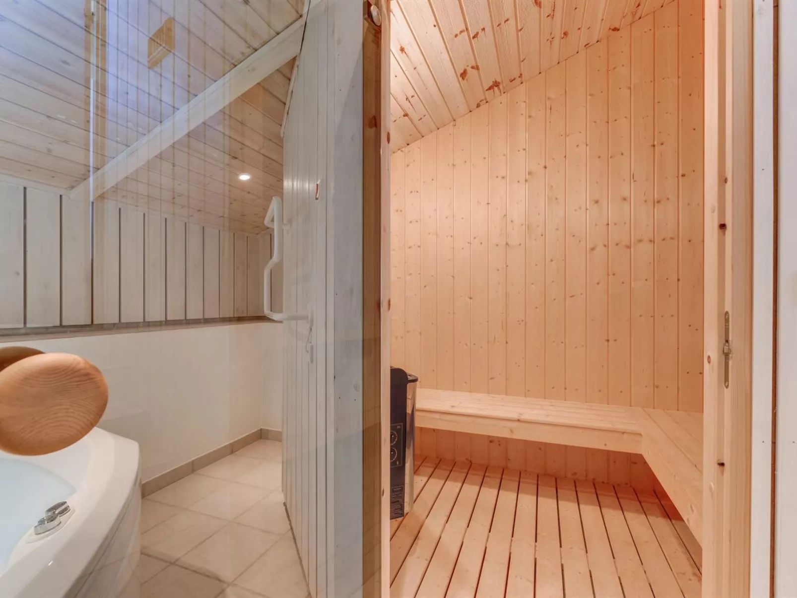 "Rink" - 150m from the sea-Binnen