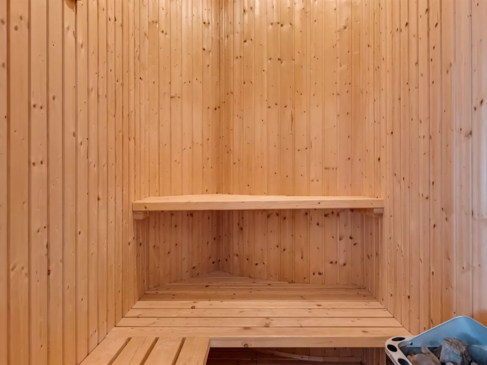 "Agusta" - 1.1km from the sea-Binnen