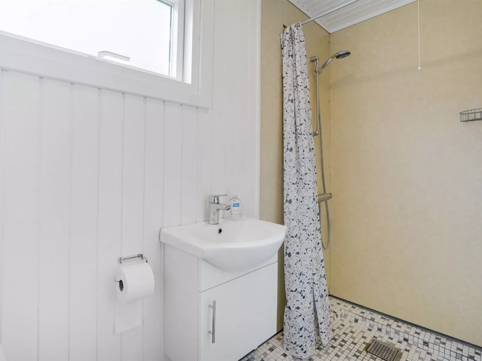 "Amilla" - 150m from the sea-Binnen