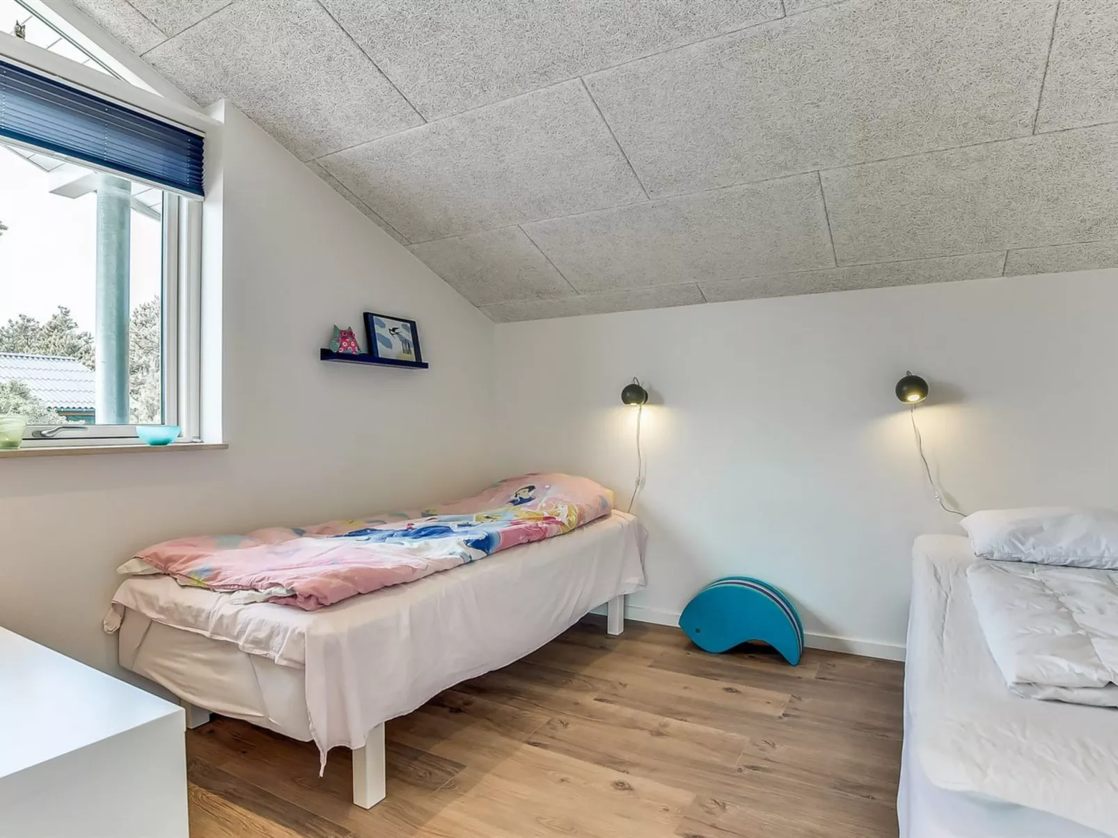 "Stacey" - 800m from the sea-Binnen