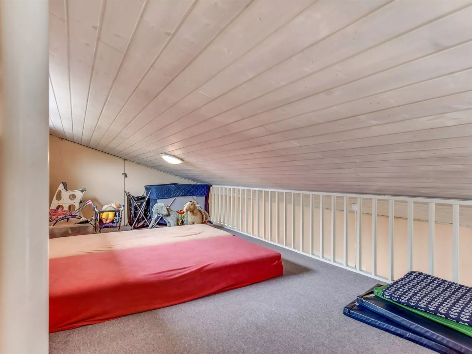 "Tascha" - 1.5km from the sea-Binnen