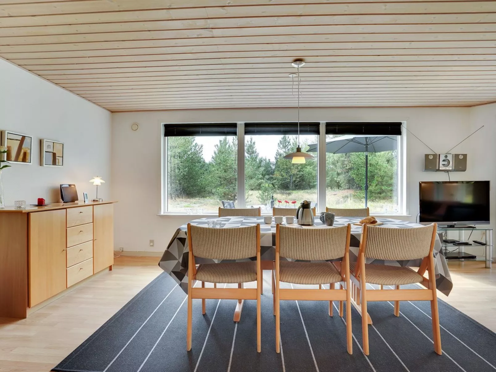 "Micke" - 3.2km from the sea-Binnen