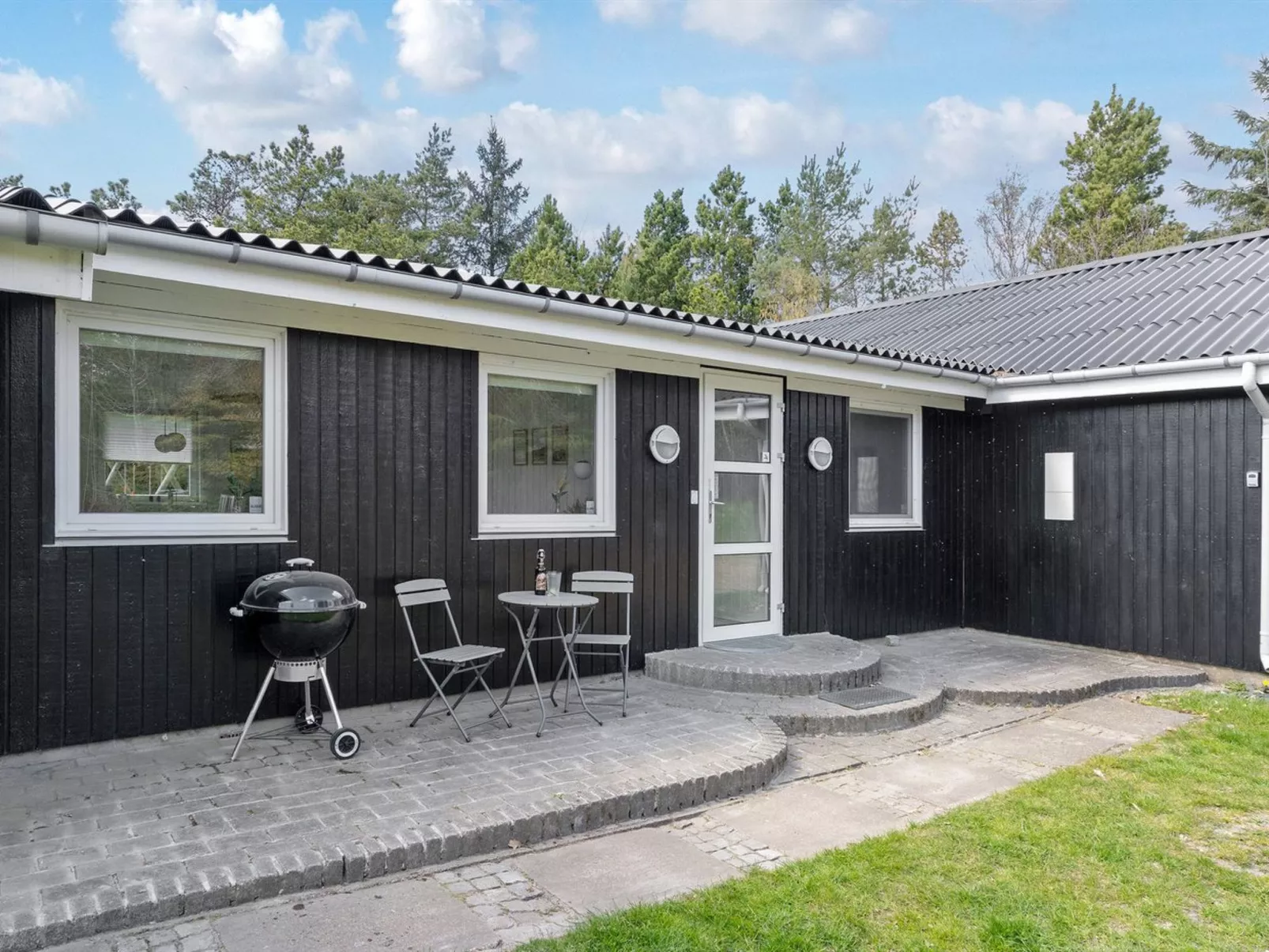 "Mikaela" - 1km from the sea-Buiten