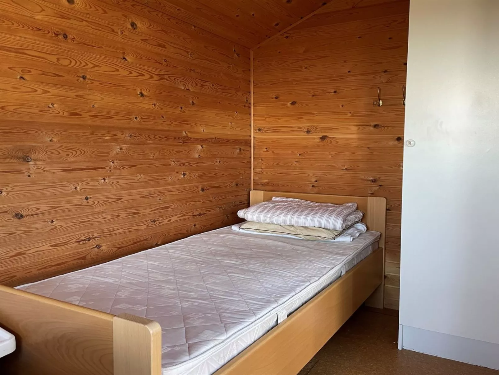 "Lilibeth" - 300m from the sea-Binnen