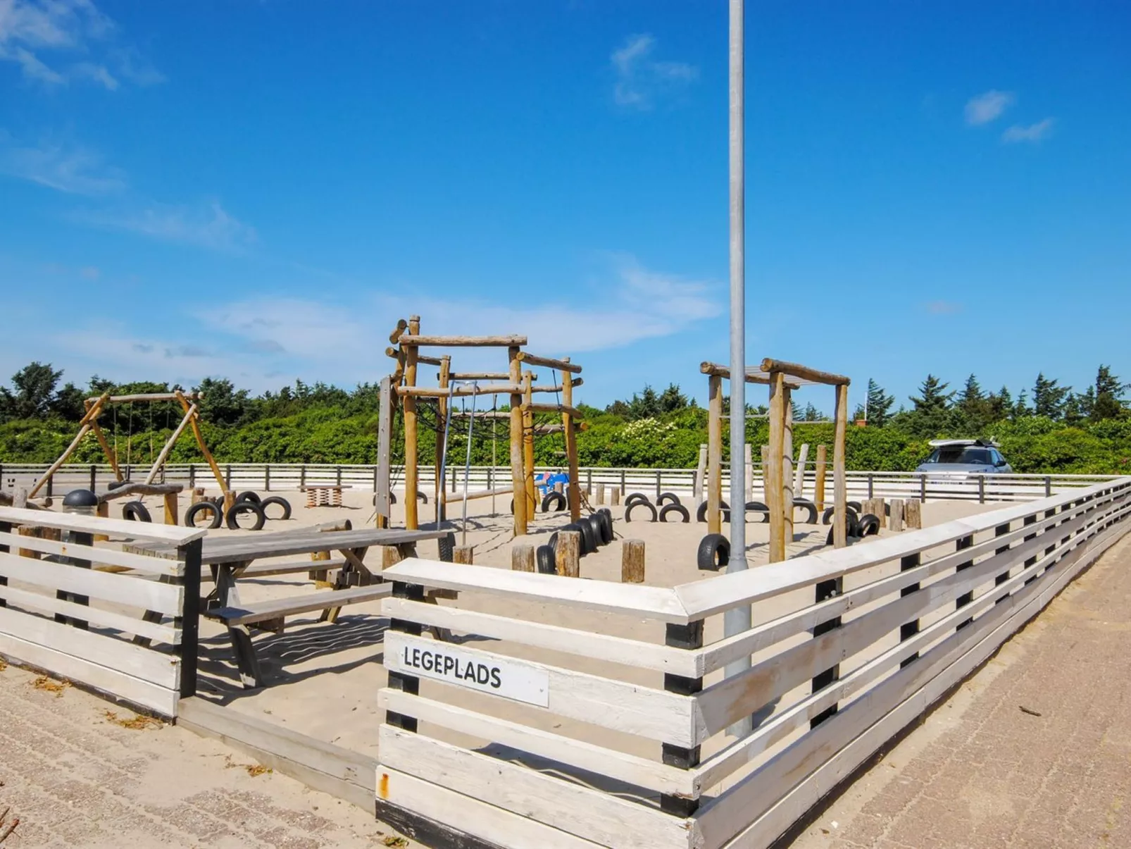 "Dineke" - 200m to the fjord-Binnen