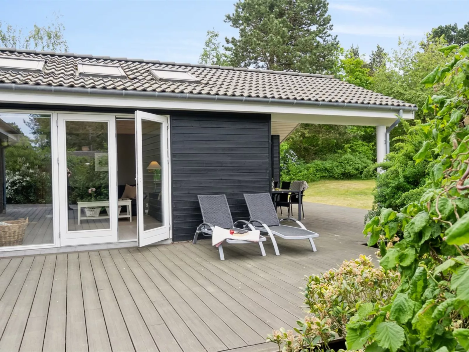 "Hunlef" - 400m from the sea-Buiten