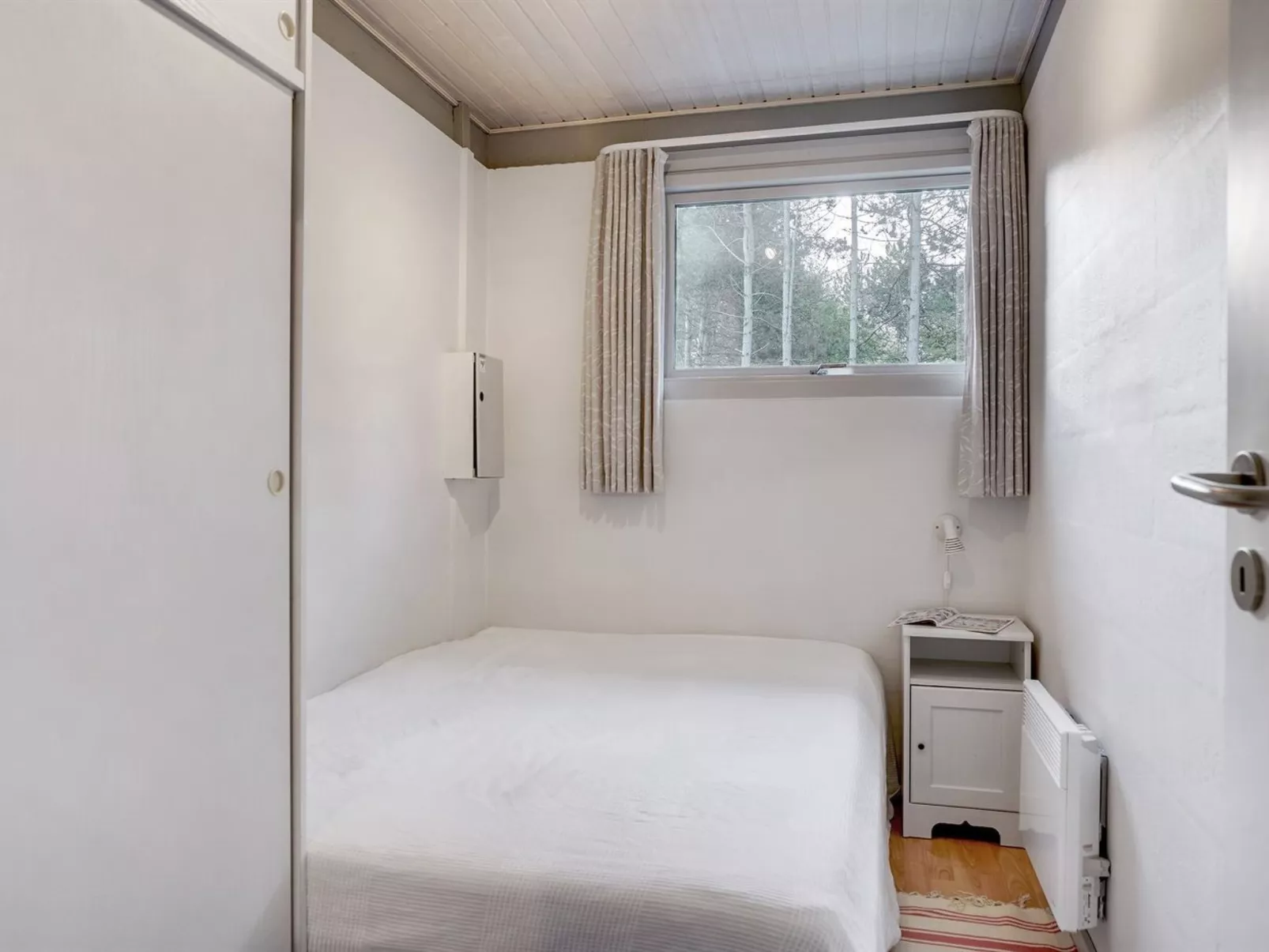 "Torhild" - 150m from the sea-Binnen