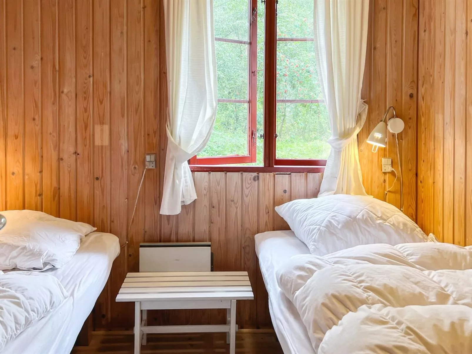 "Chenoa" - 200m from the sea-Binnen