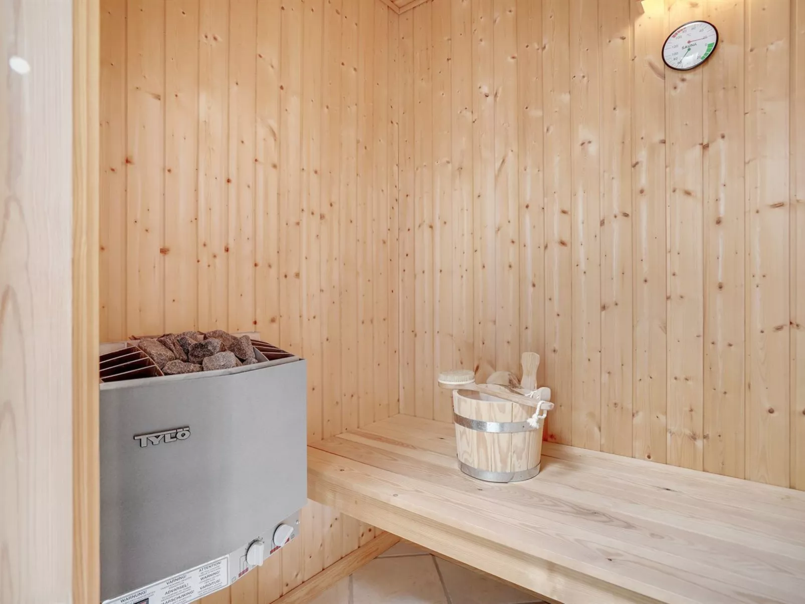 "Olina" - 1km from the sea-Binnen