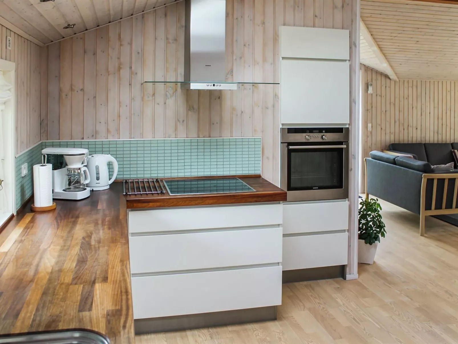 "Suna" - 1.3km from the sea-Binnen