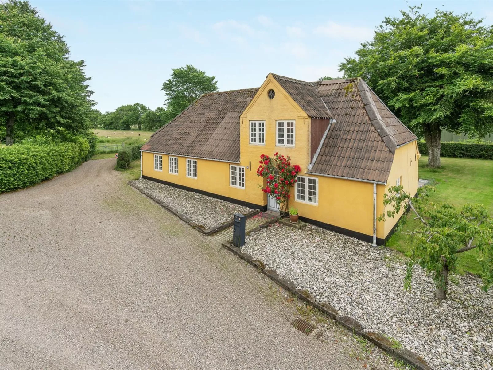 "Ilsa" - 9.8km from the sea-Buiten