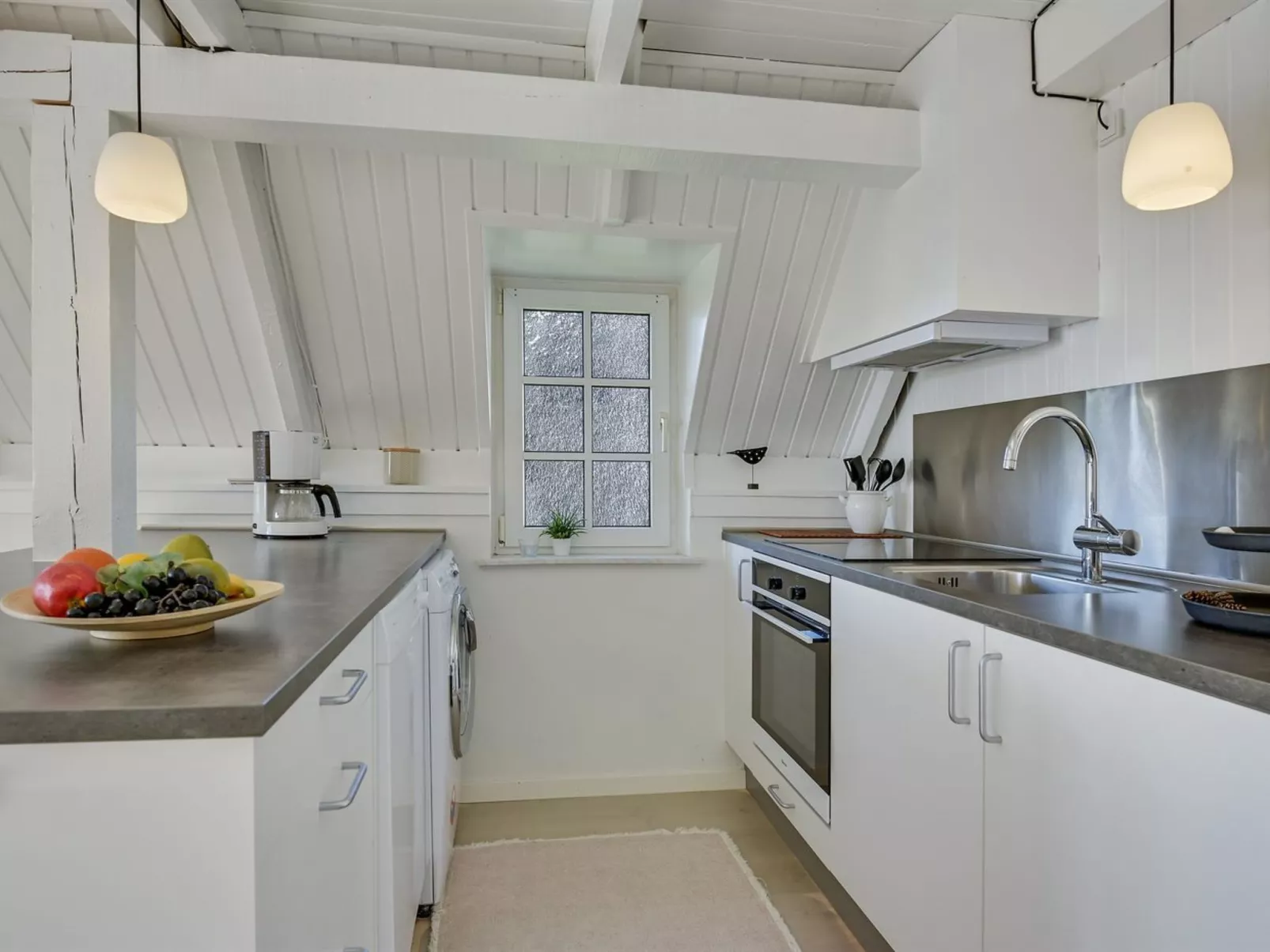 "Trana" - 2km from the sea-Binnen