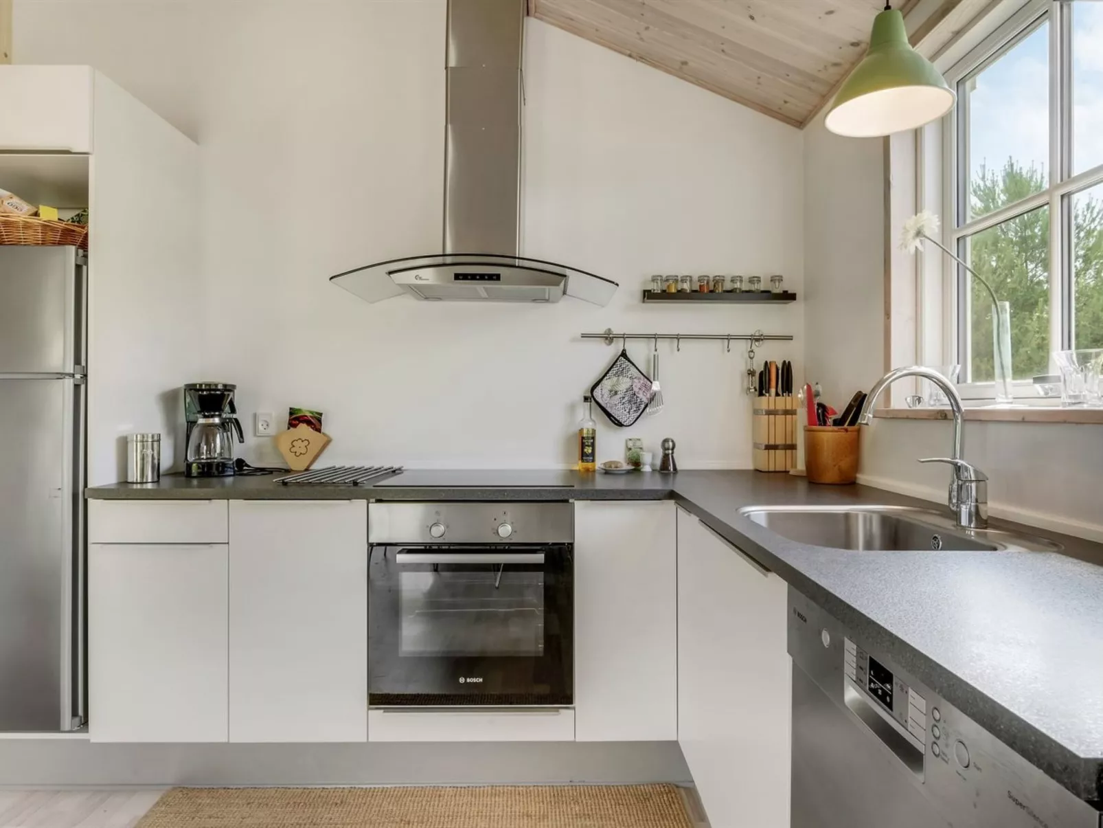 "Finwith" - 1.5km from the sea-Binnen