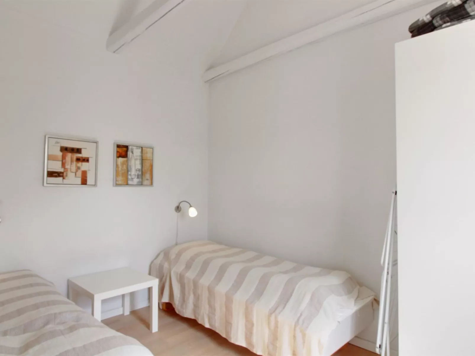 "Tinne" - 400m from the sea-Binnen