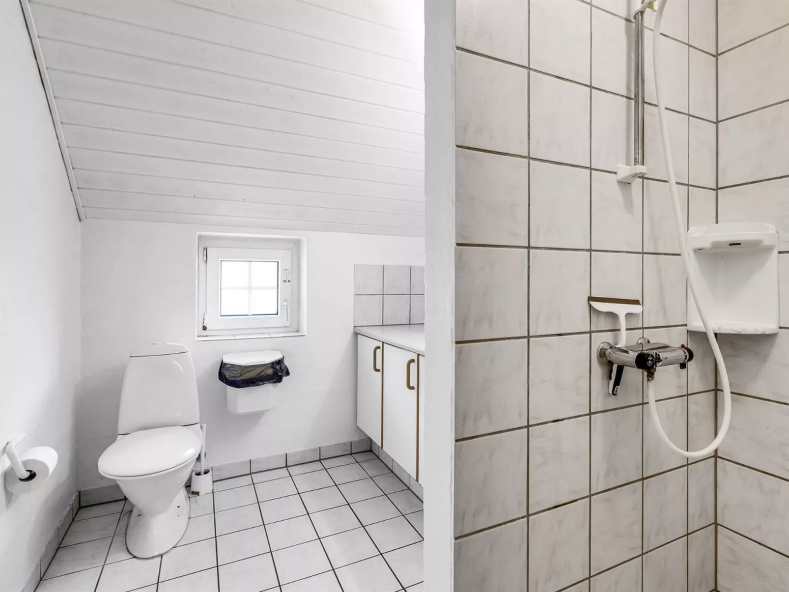 "Marilisa" - 700m to the fjord-Binnen