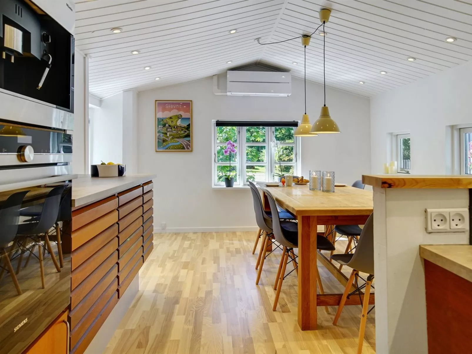 "Tannie" - 300m from the sea-Binnen