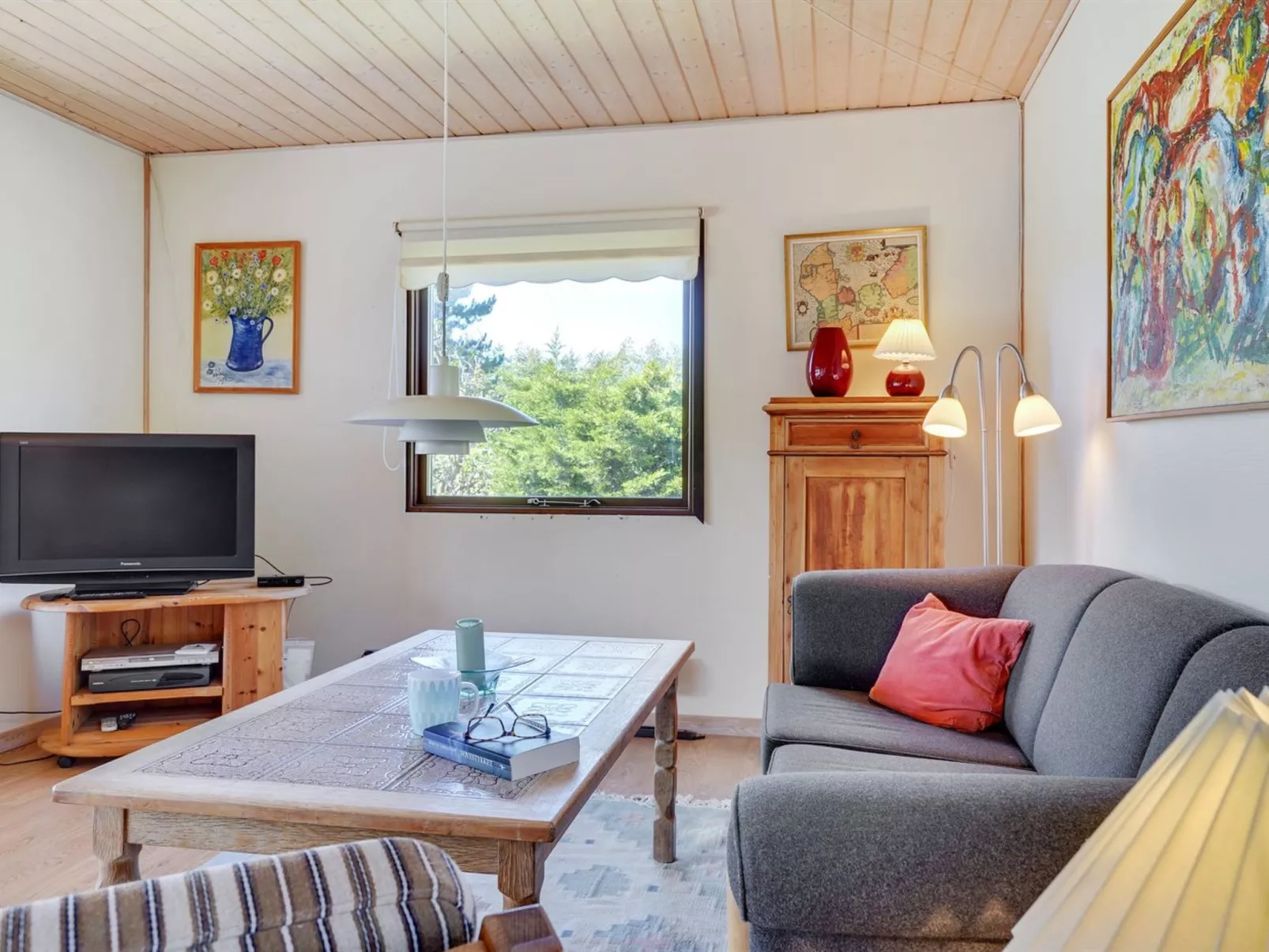 "Maelle" - 600m from the sea-Binnen