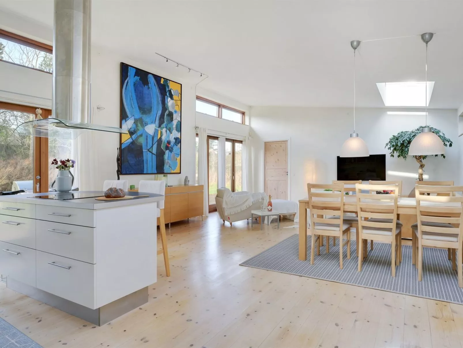 "Esta" -  from the sea-Binnen