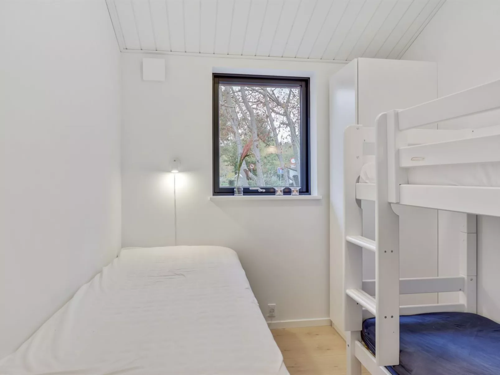 "Ellin" - 800m from the sea-Binnen