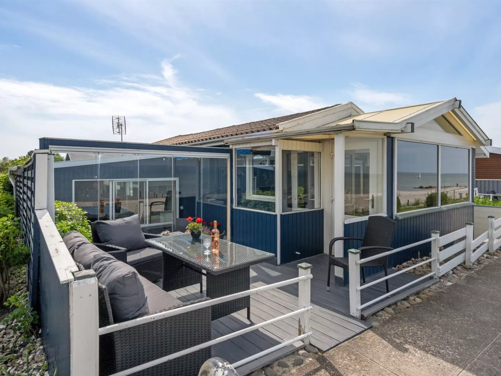 "Nera" - 10m from the sea-Buiten