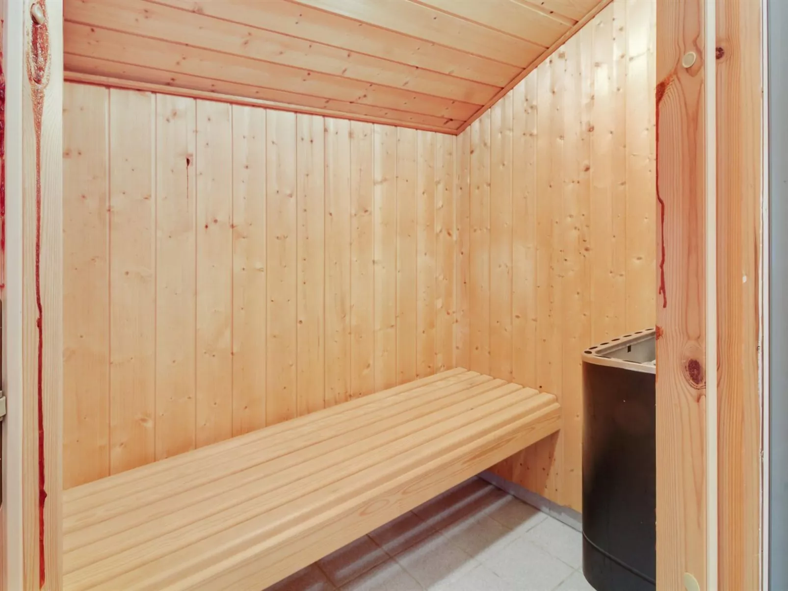 "Nauka" - 2.3km from the sea-Binnen