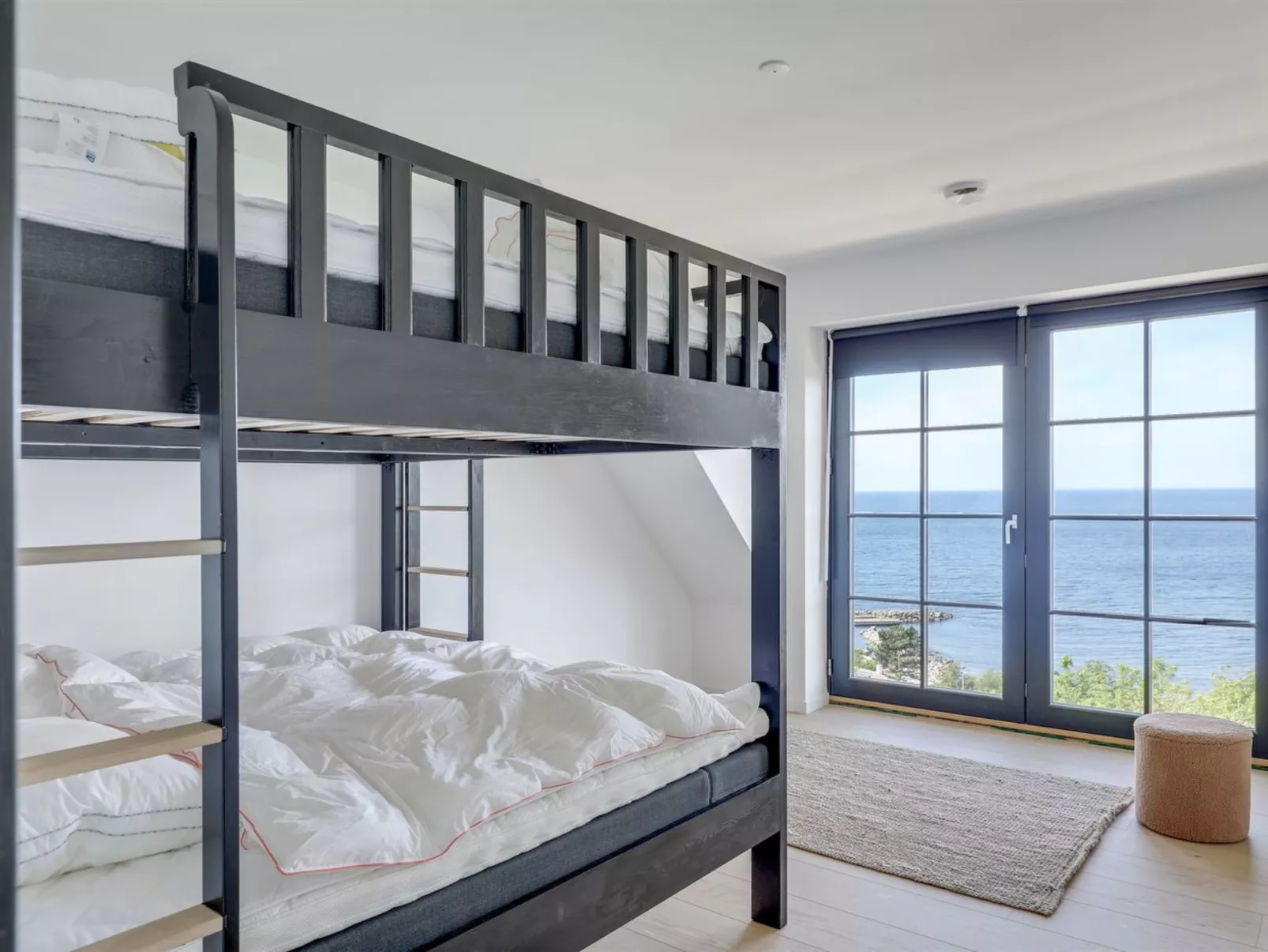 "Thormoth" - 200m from the sea-Binnen