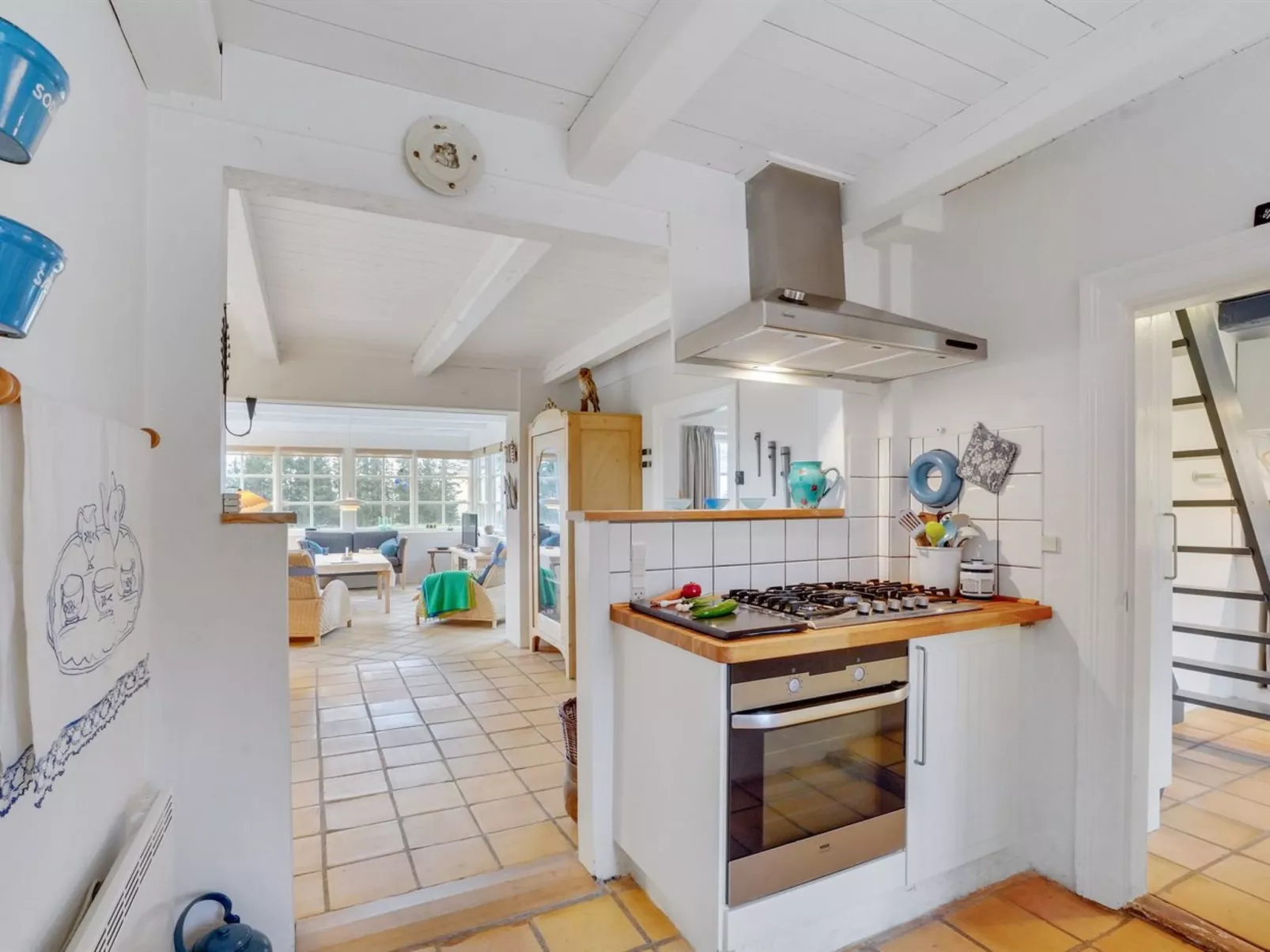 "Althea" - 750m to the fjord-Binnen