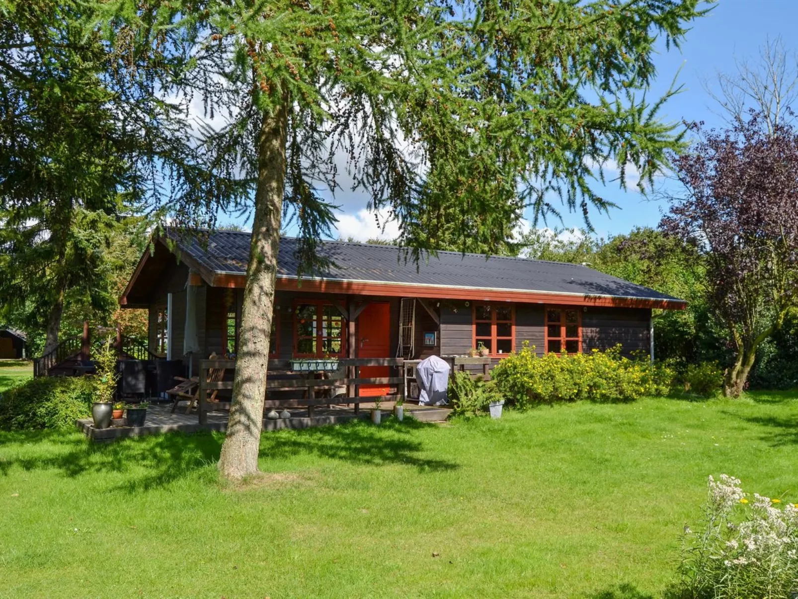 "Hubertina" - 30km from the sea-Buiten