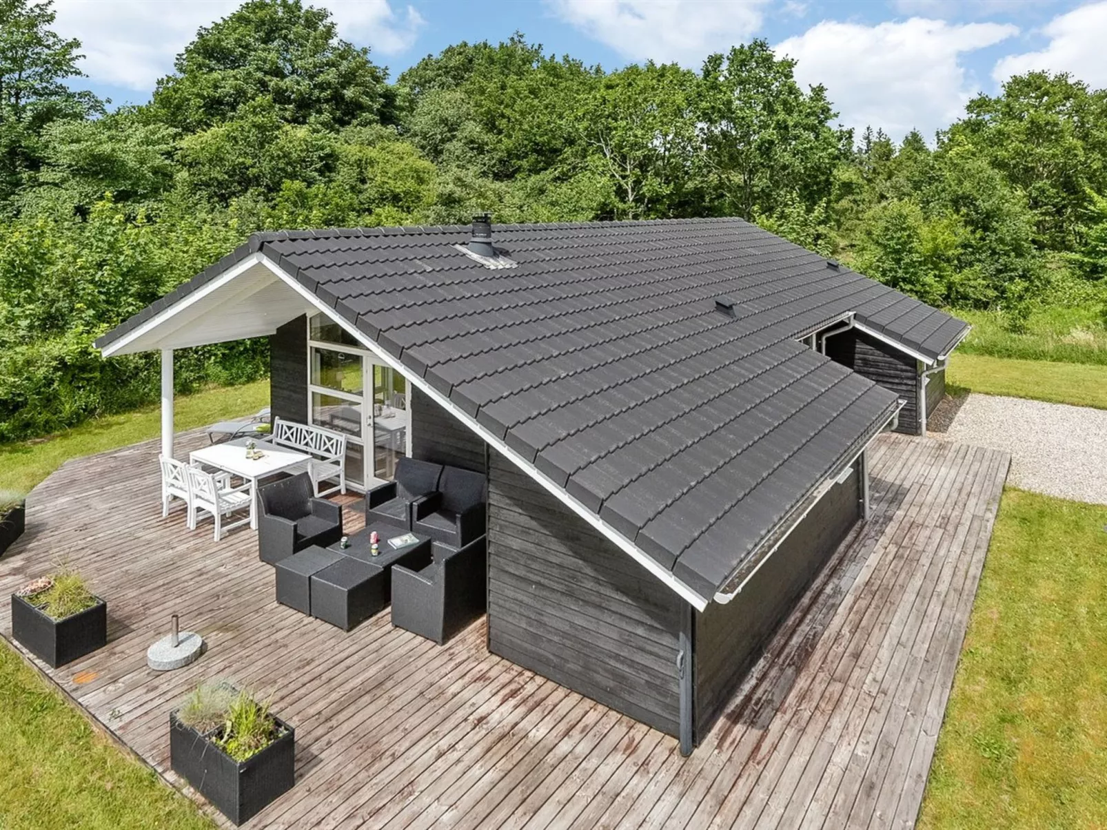 "Estrid" - 30km from the sea-Buiten