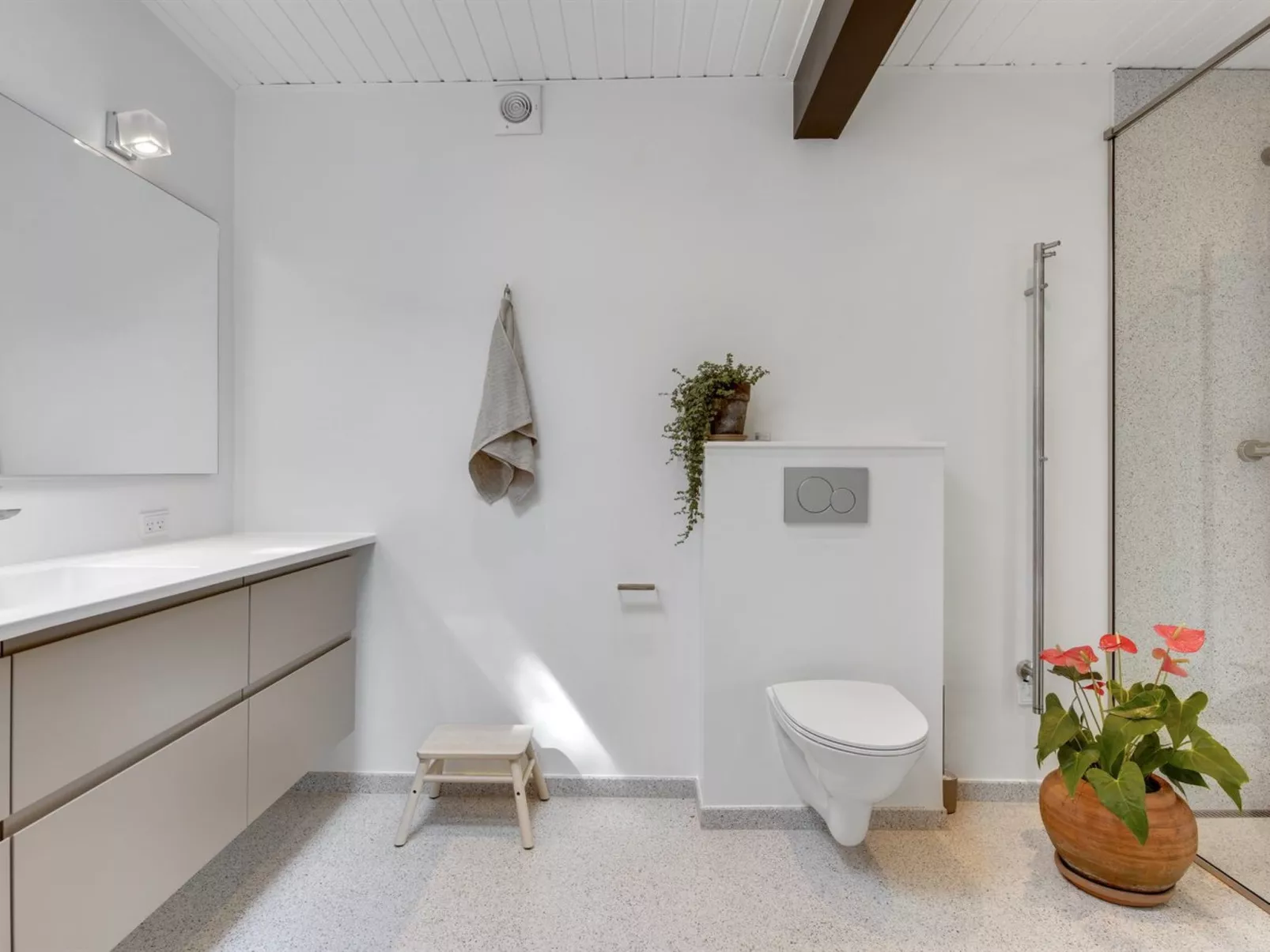 "Hævnir" - 1km from the sea-Binnen