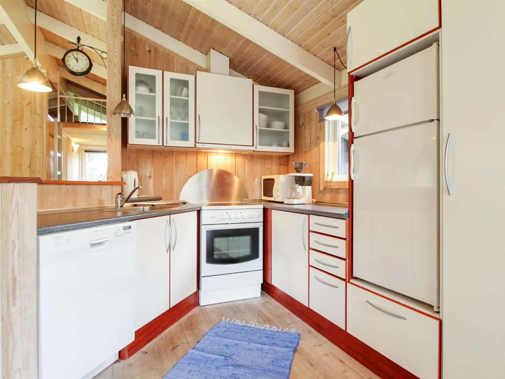 "Danika" - 800m from the sea-Binnen