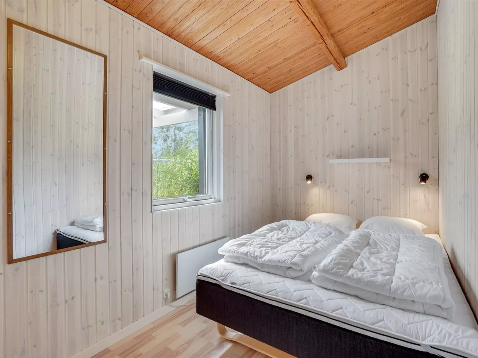 "Westman" - 200m from the sea-Binnen