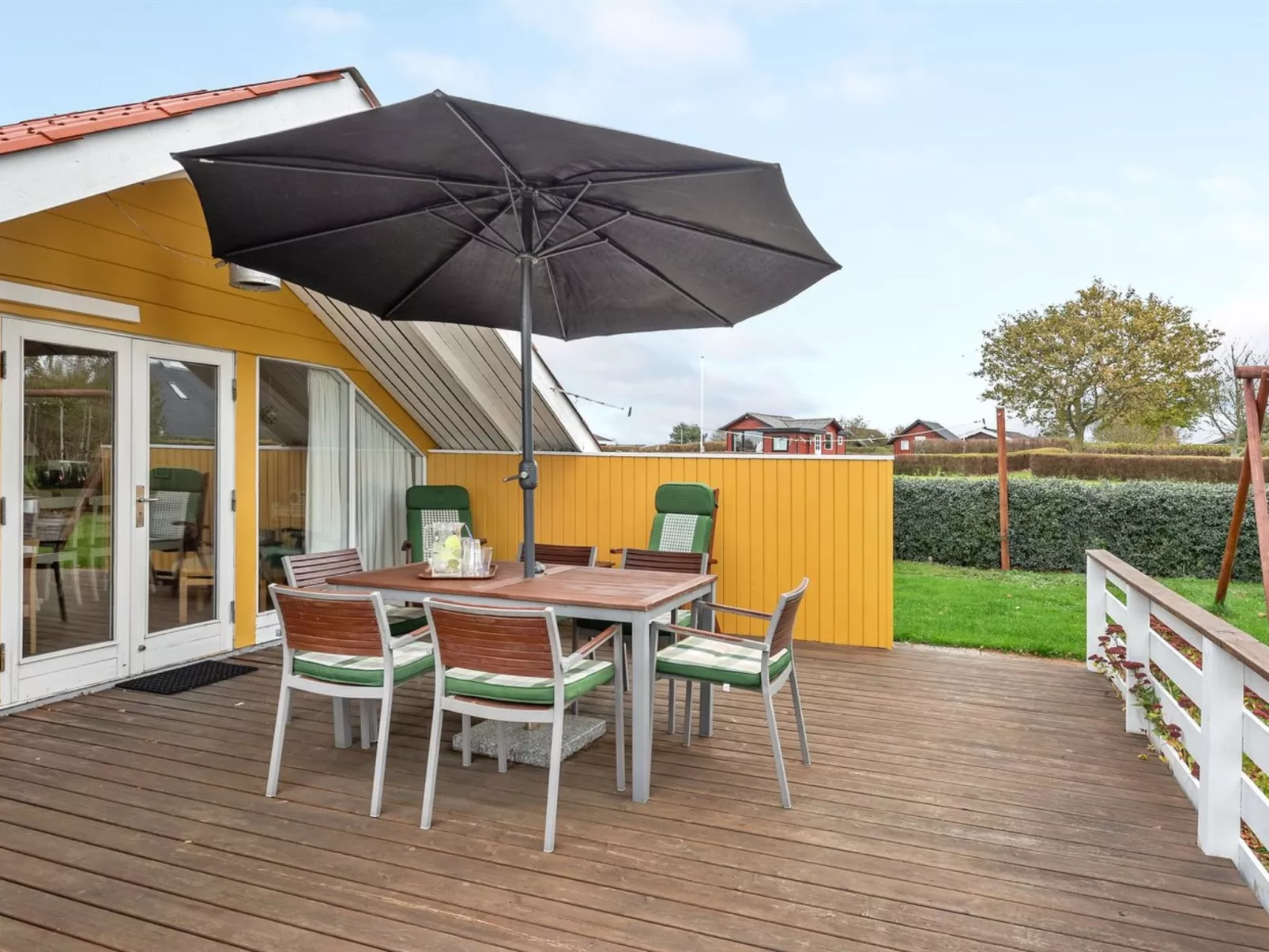 "Hjalmine" - 250m from the sea-Buiten