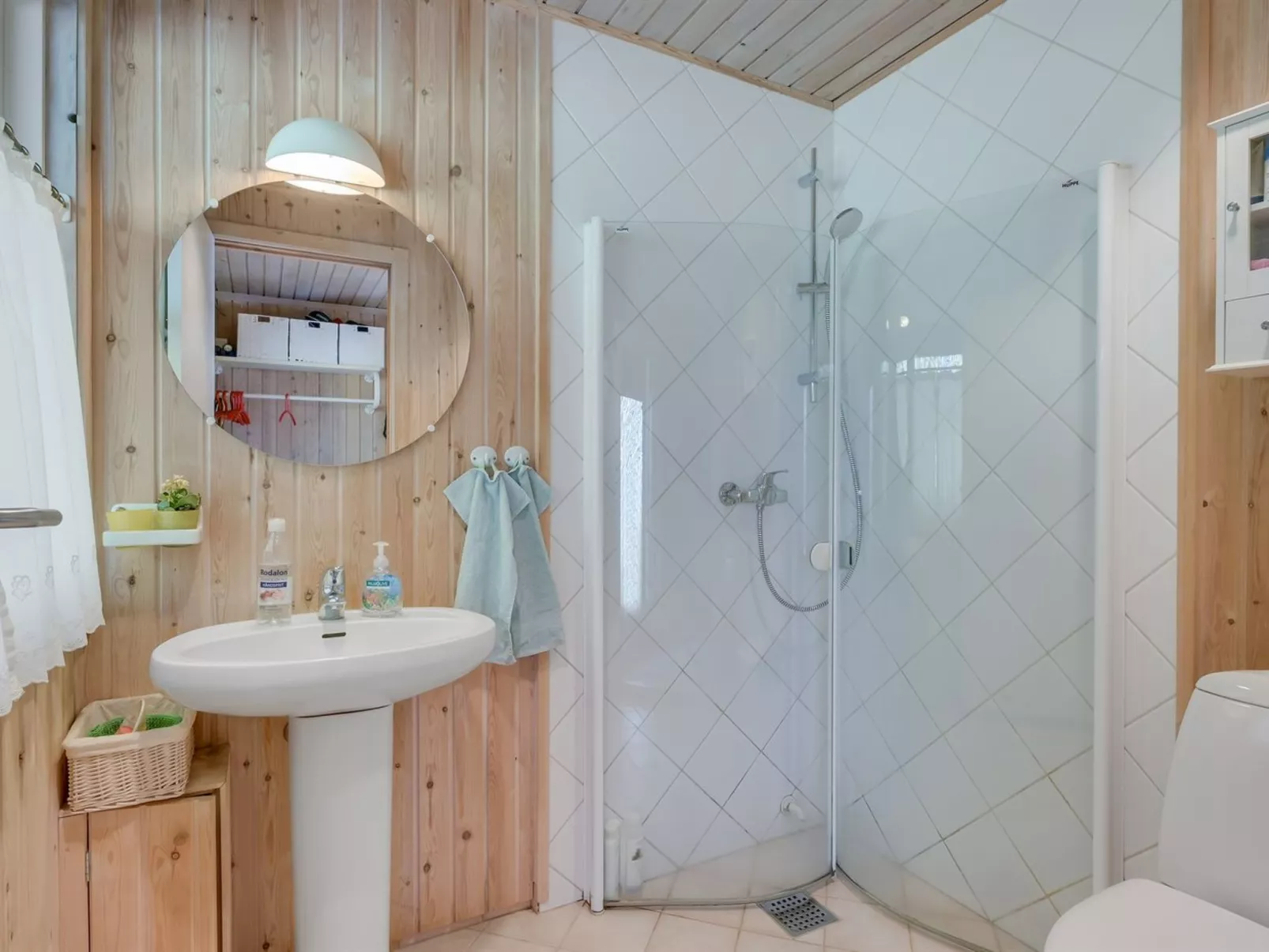 "Naira" - 1.8km from the sea-Binnen