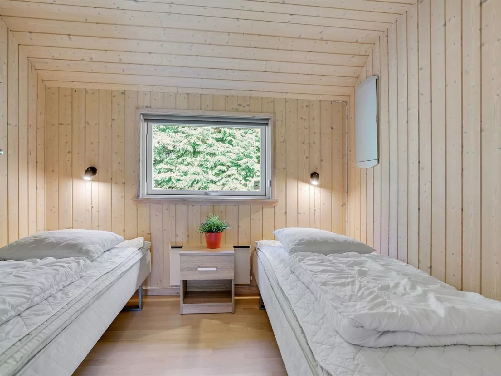 "Agved" - 1.5km from the sea-Binnen