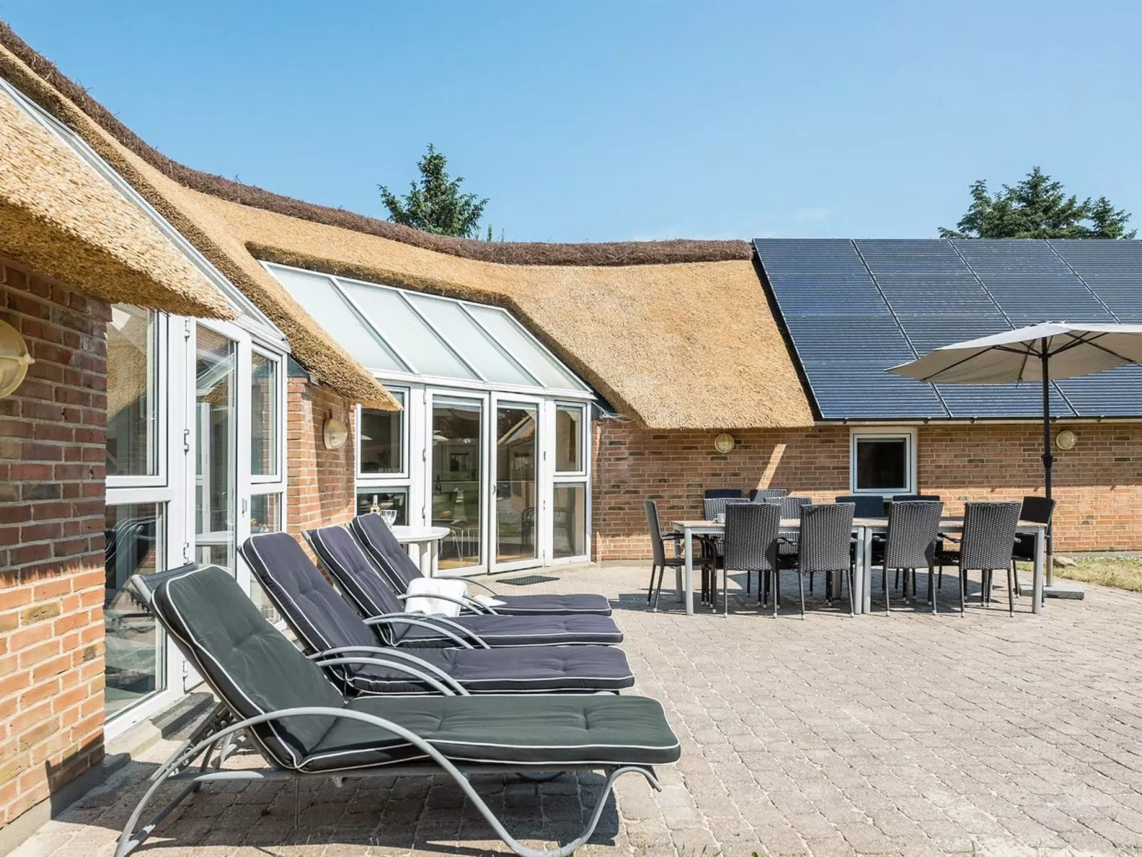 "Laetitita" -  from the sea-Buiten