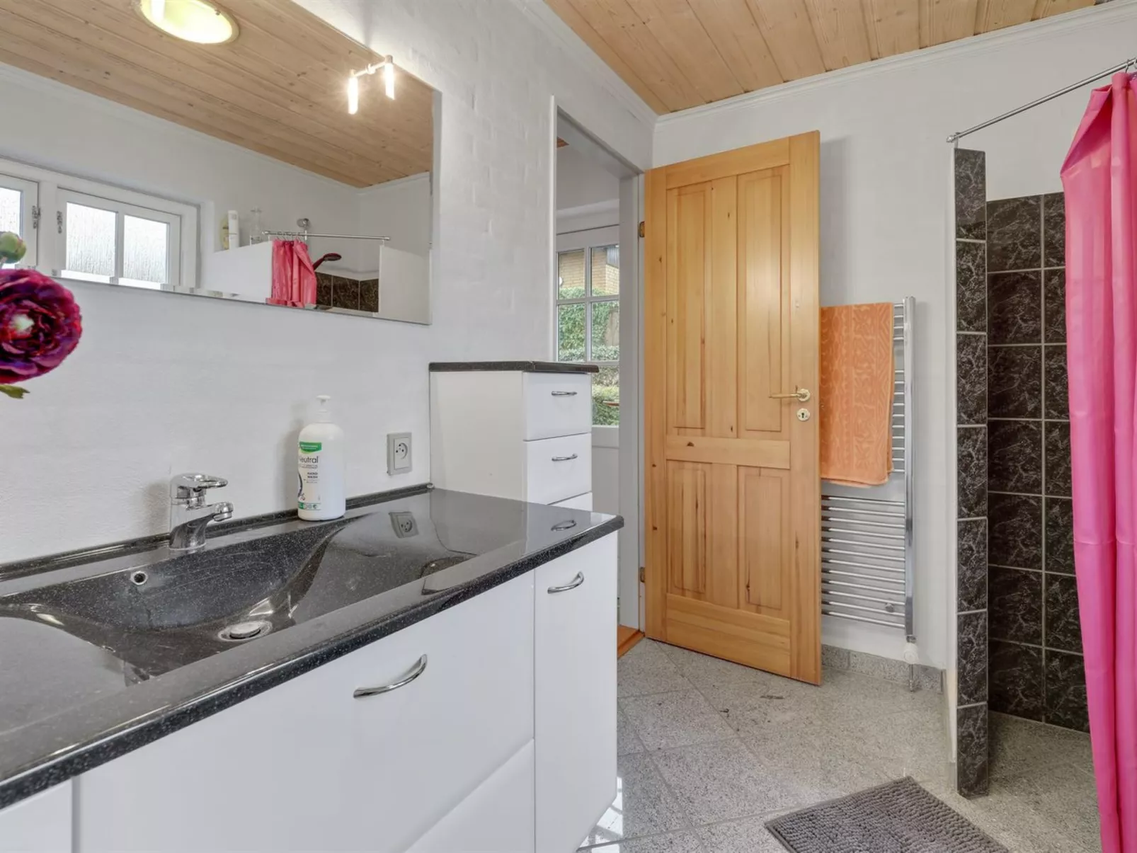 "Jolin" - 200m from the sea-Binnen