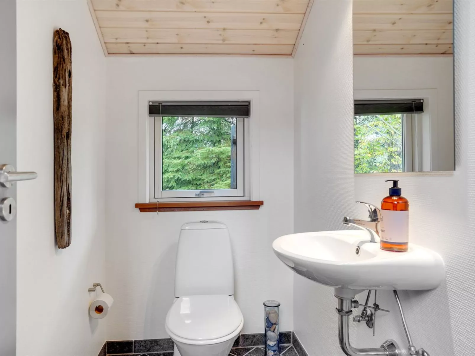 "Grimi" - 4km from the sea-Binnen