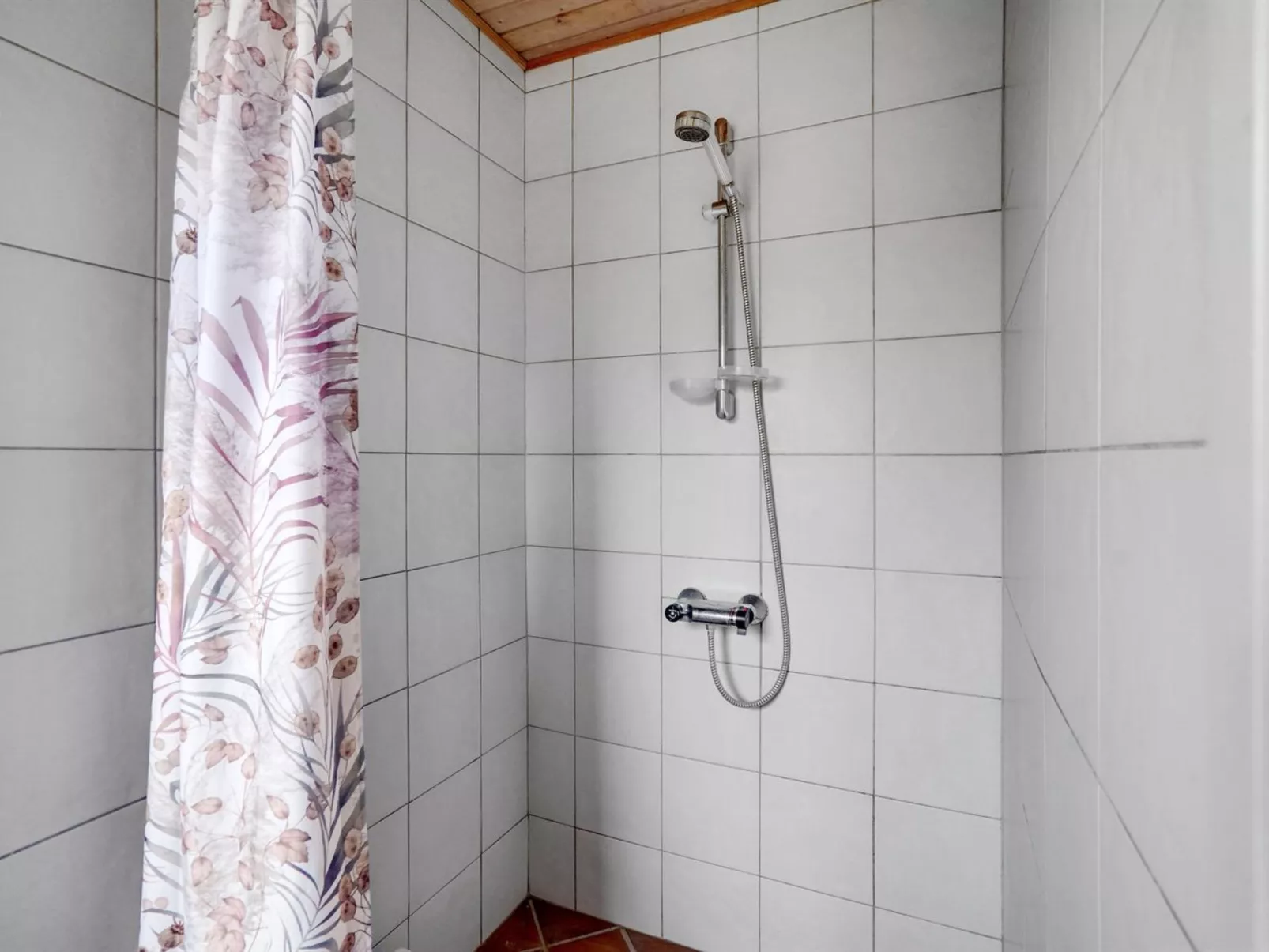 "Bjarke" - 200m from the sea-Binnen