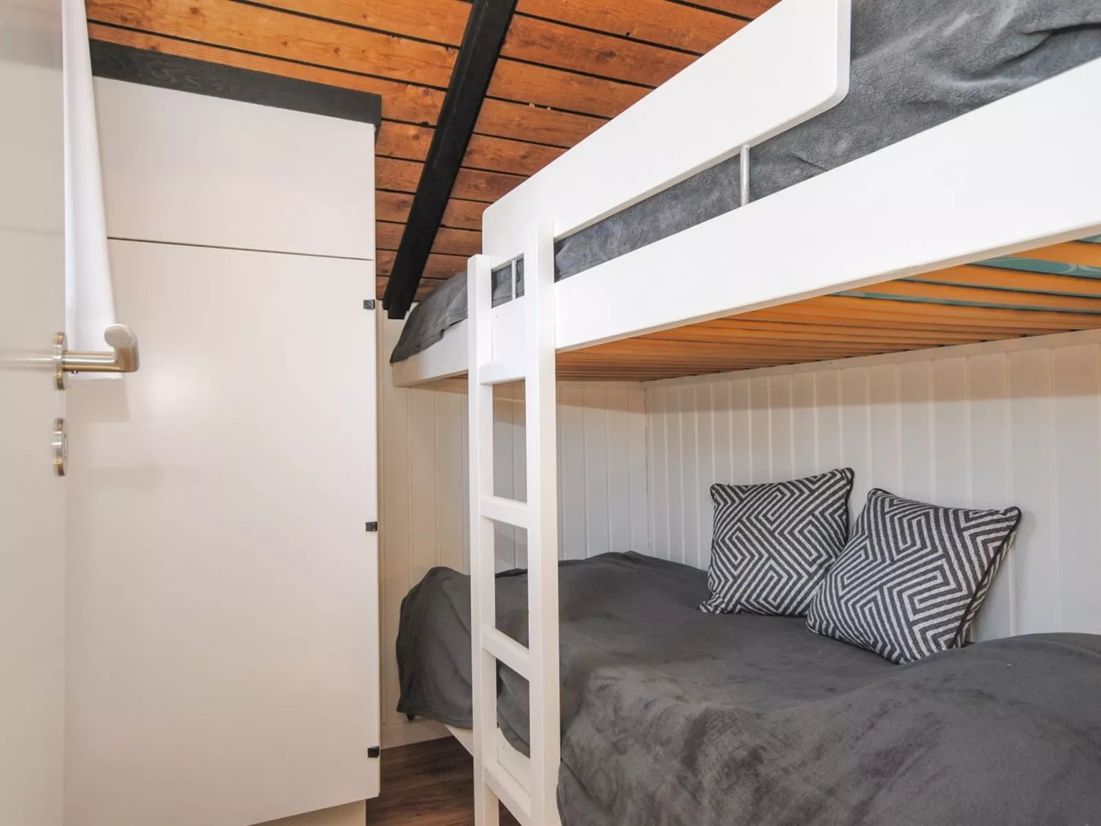 "Sakulf" - 600m from the sea-Binnen