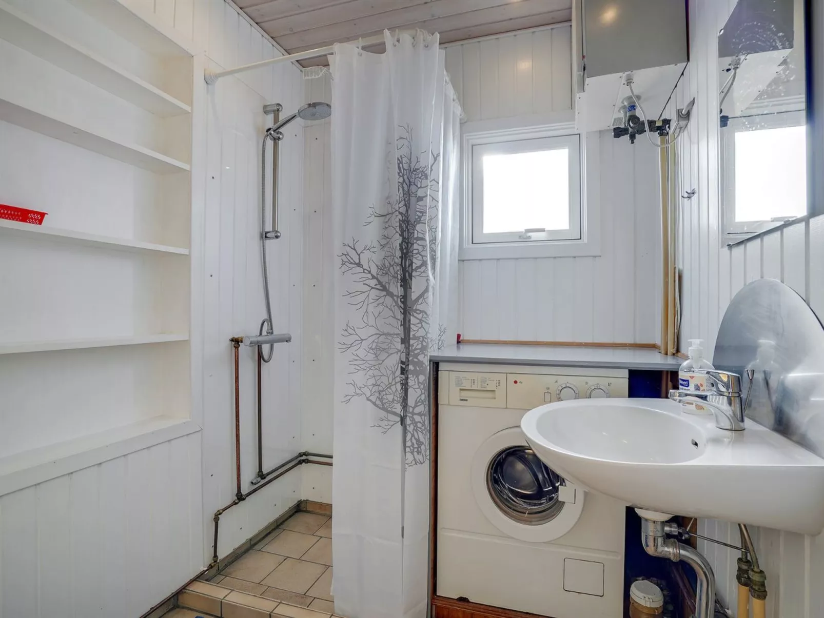 "Soyala" - 400m from the sea-Binnen