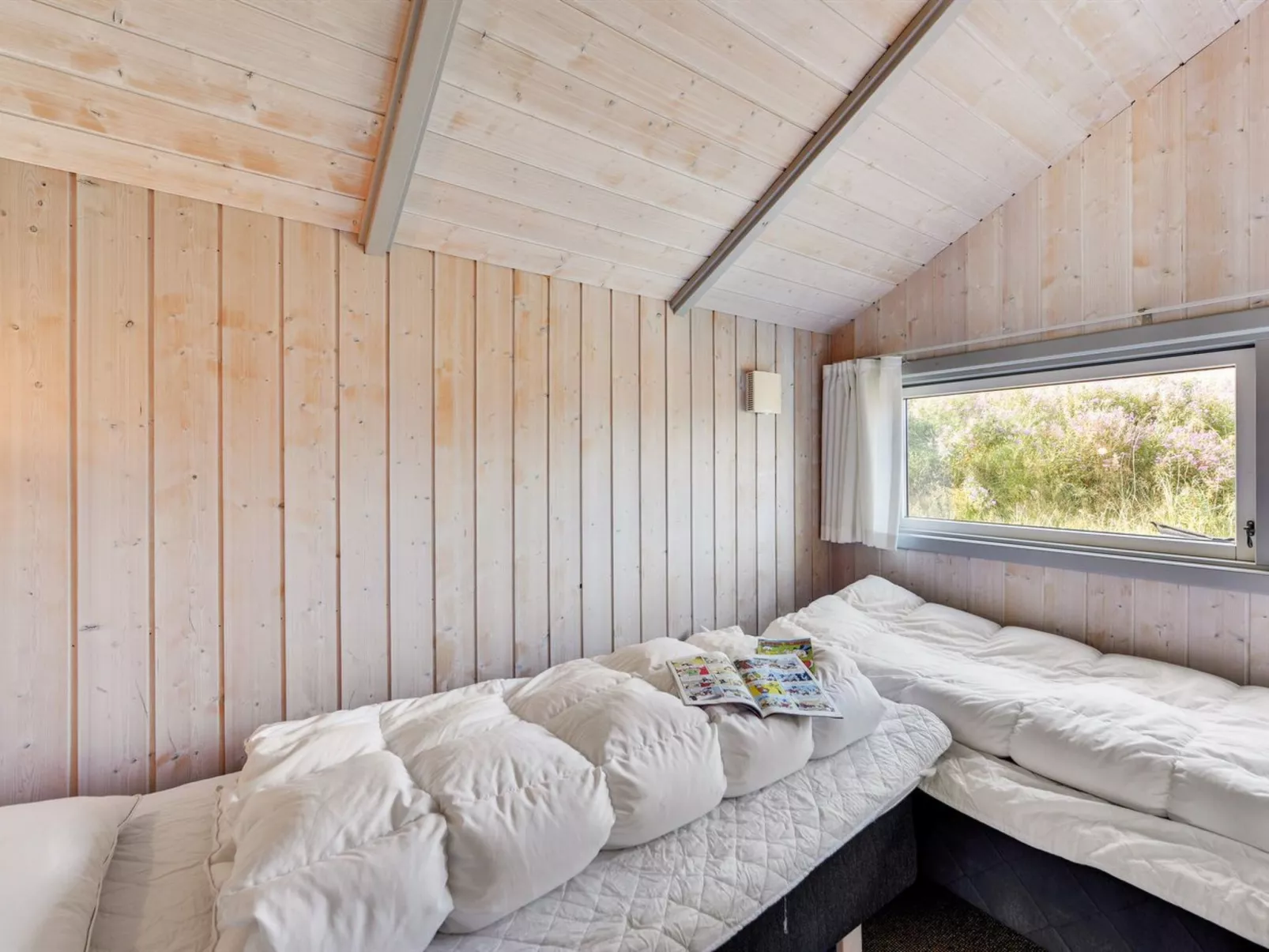 "Clara" - 500m from the sea-Binnen