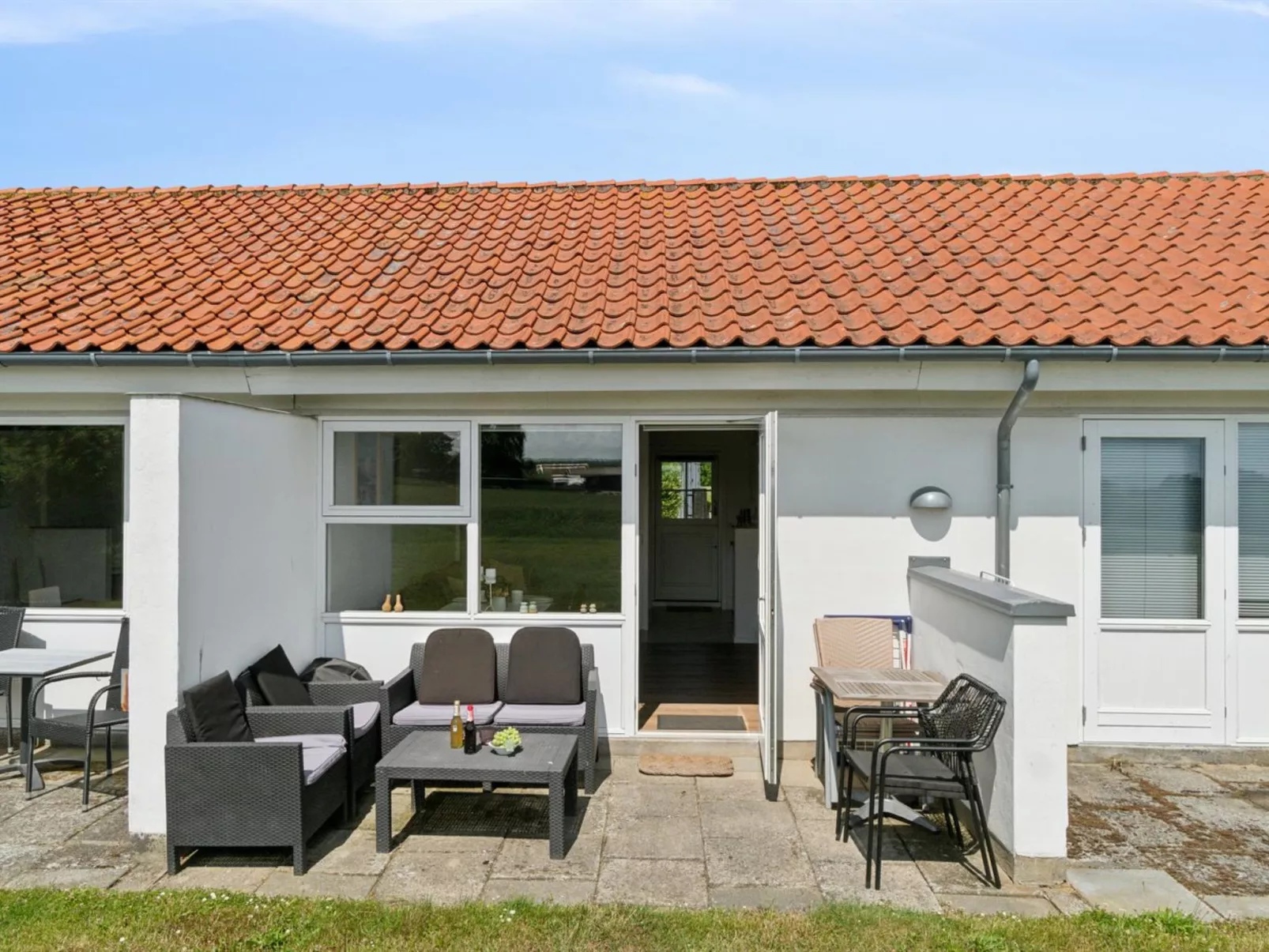 "Kuisma" - 300m from the sea - Buiten