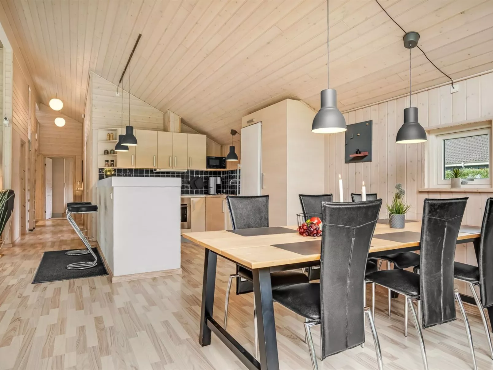 "Femke" - 250m to the fjord-Binnen